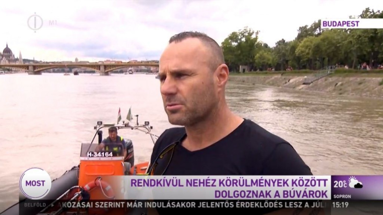 Megszólalt a búvár, aki elsőként merült a Dunában elsüllyedt hajóhoz
