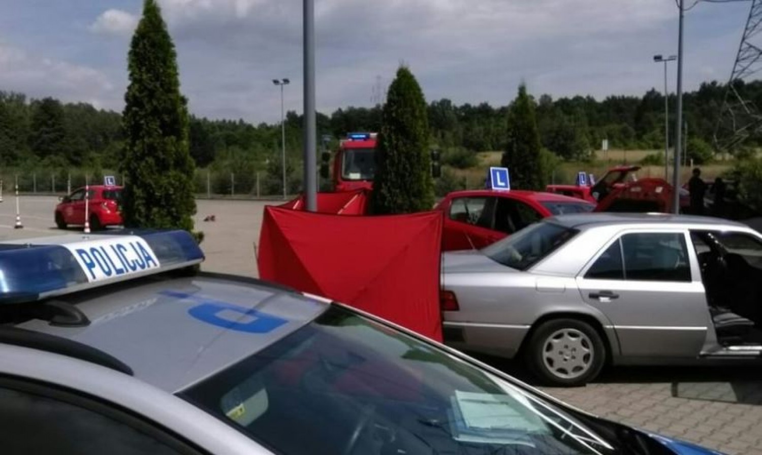 Tragikus baleset az oktatópályán: egy 68 éves nő gázolta el a gépjárműoktatóját