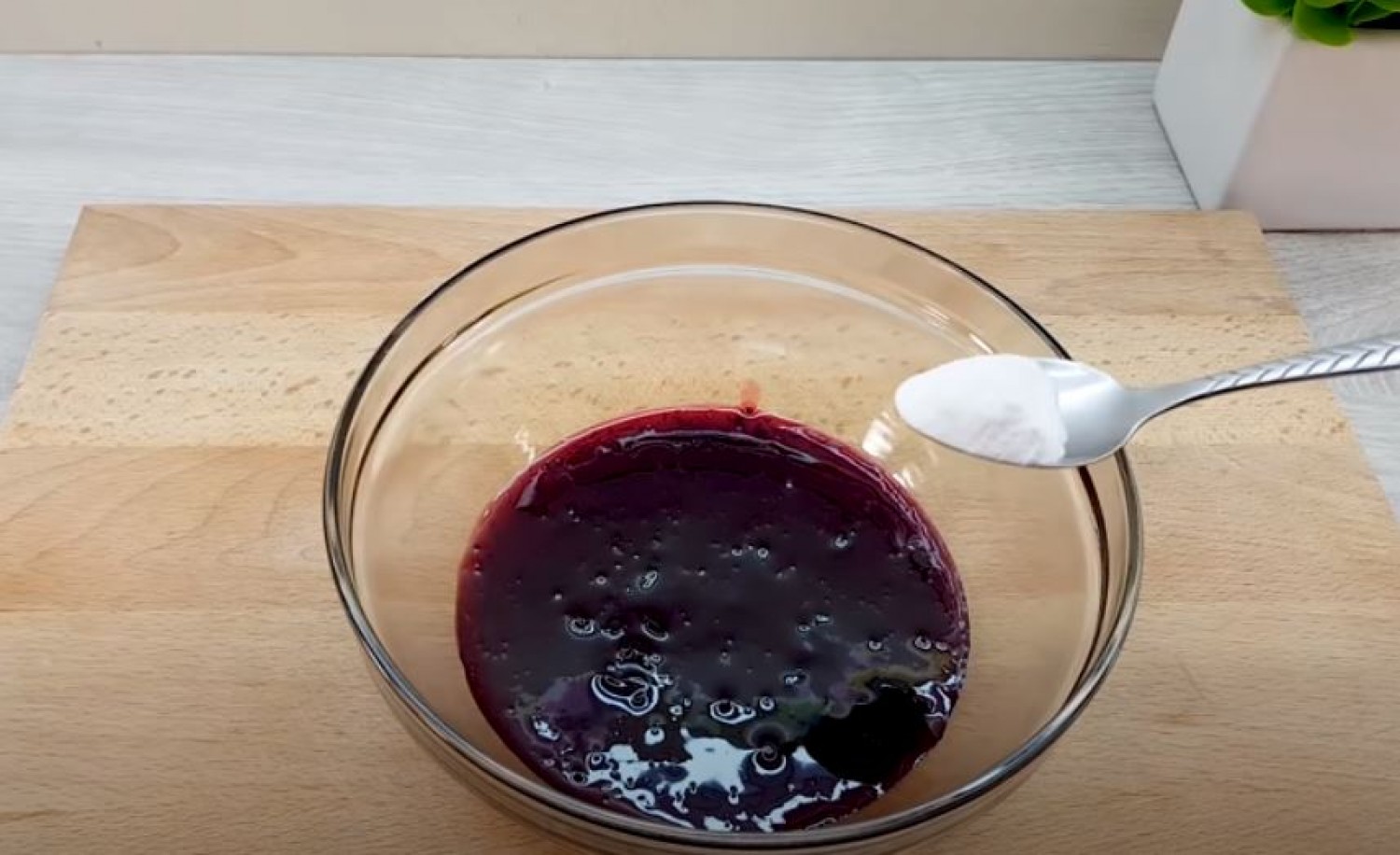 Грамм варенья в чайной ложке. Ложка для варенья.