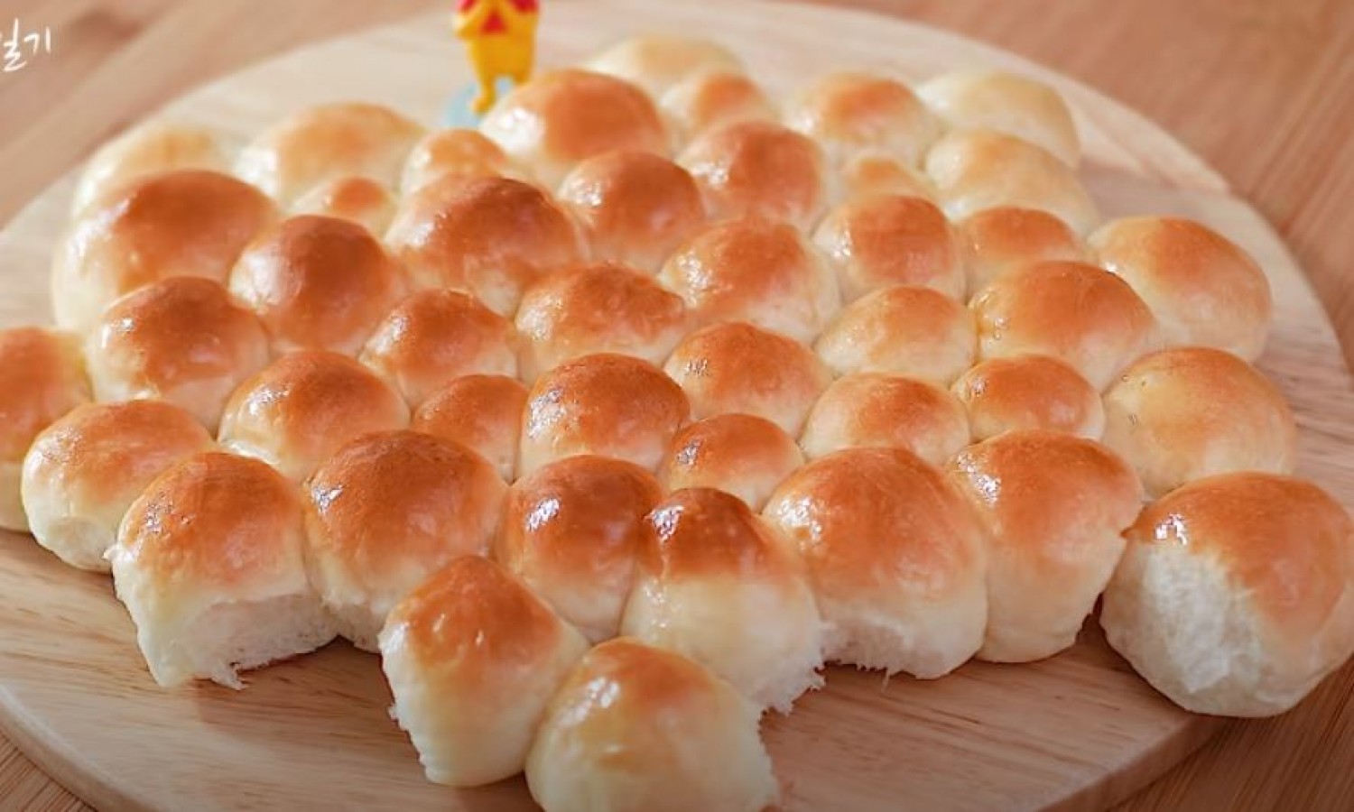Buborékos-kenyér: hihetetlenül egyszerű elkészíteni, mégis mindenki a csodájára jár