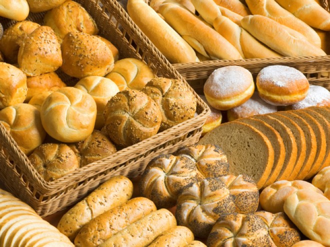 DURVA ÁREMELÉS JÖN! Februártól elképesztően drágulhat a kenyér, a zsemle, a kifli és a péksütemények!