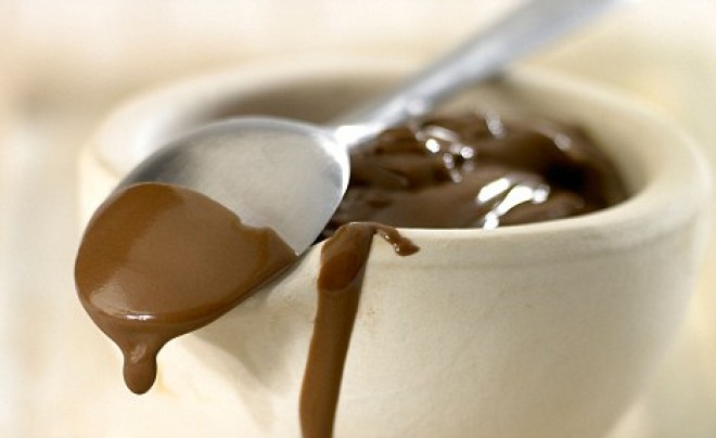 Megtaláltuk a legkellemesebb és leghatásosabb gyógymódot a köhögésre: egyél csokoládét!