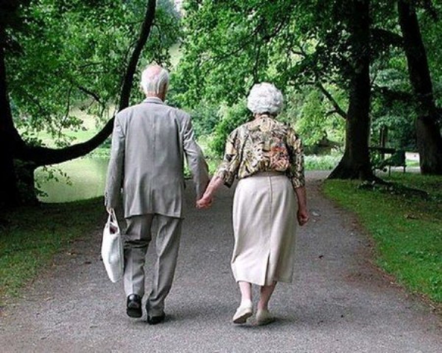 Kilakoltattak egy 80 éves házaspárt!