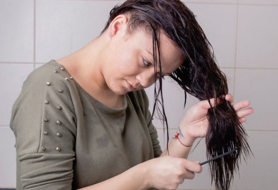 Fordított hajmosás - így nem fog zsírosodni és sokkal selymesebb lesz a hajad!