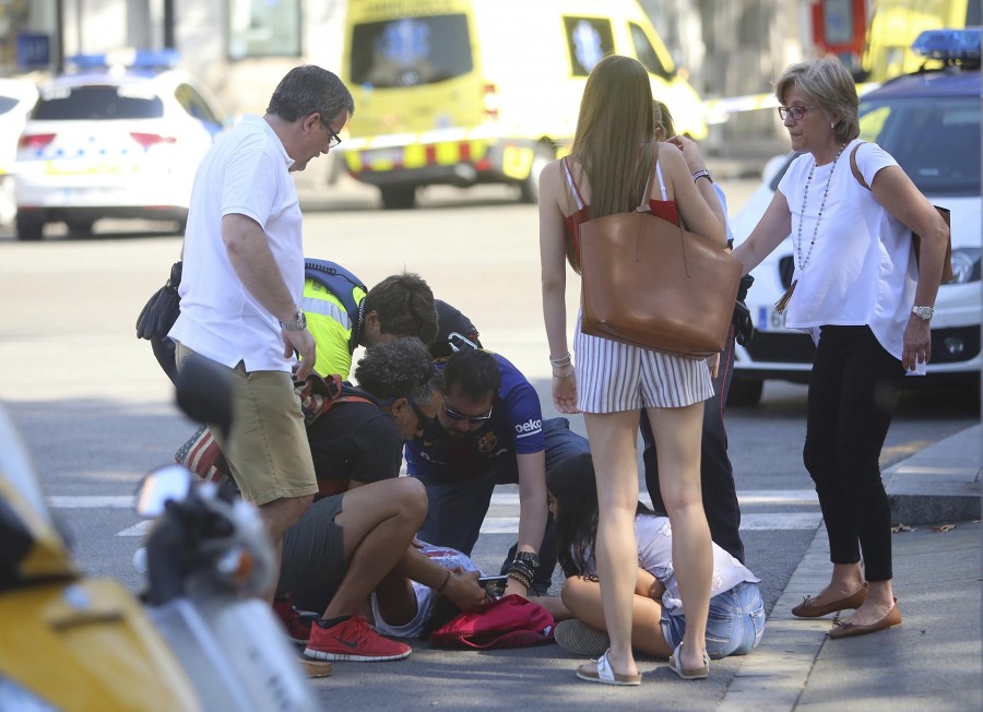 Így reagáltak a spanyolok a barcelonai terrortámadásra