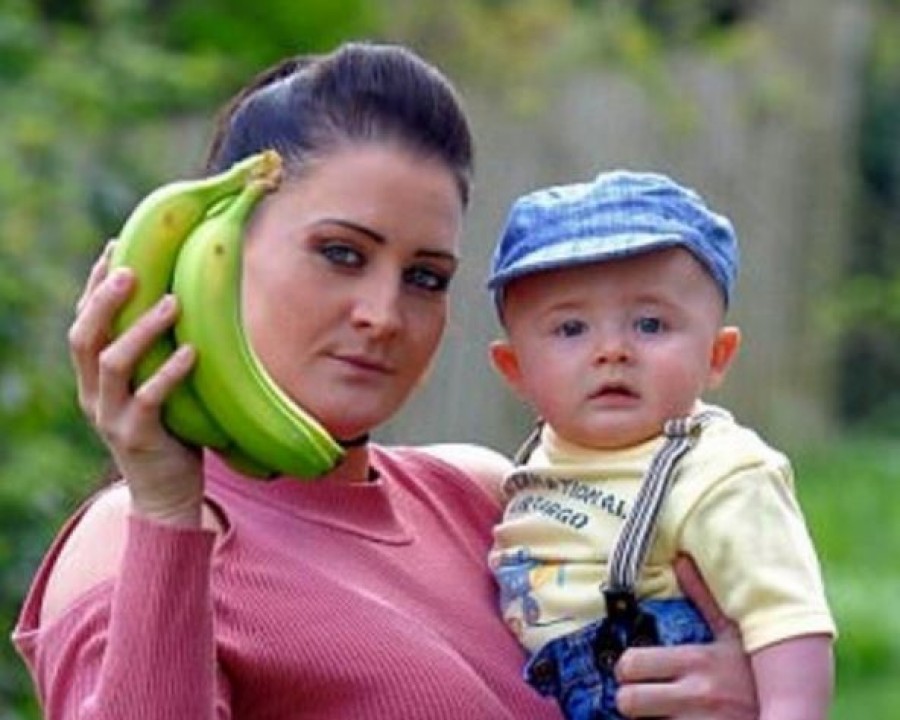 Az anyuka csak egy banánt akart a gyereknek. Rémálom lett belőle!
