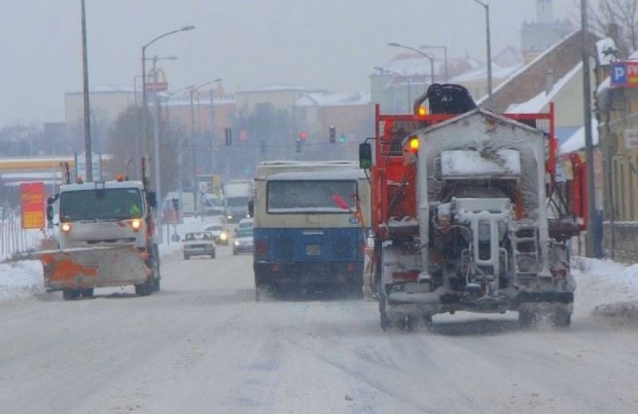 Elérte az országot az újabb csapadékzóna. 15 cm friss hóra kell számítani!