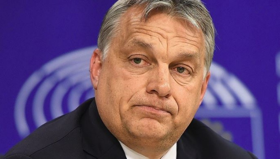 Történelmi pillanat: kirúgják Orbánt Európából