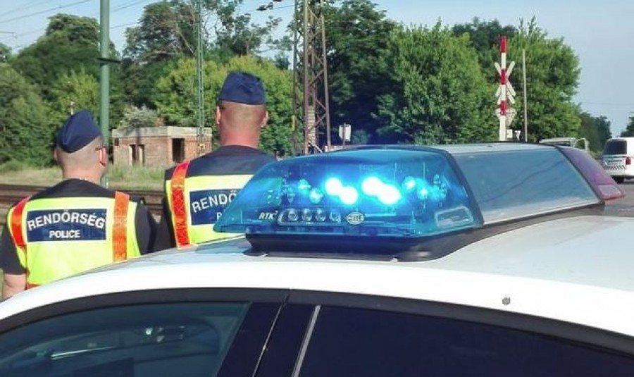 Felfoghatatlan, ami Hortnál történt: a nagymama unokájával együtt ugrott vonat elé
