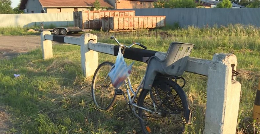 A Facebookon jelent meg egy írás, ami az unokájával a vonat alá ugró nagymama döntésének hátterét tárja fel.