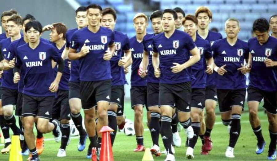 Így hagyták ott a japán focisták az öltözőjüket a vesztes meccs után