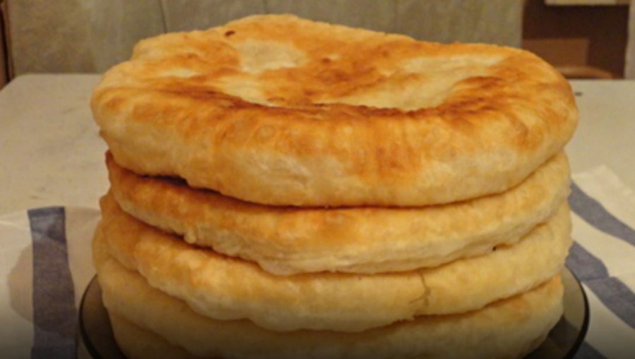 Puha kefires lepény – gyorsan elkészíthető és finom